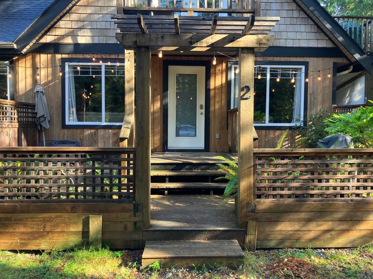 Appartement Sienna'S Tree House à Tofino Extérieur photo