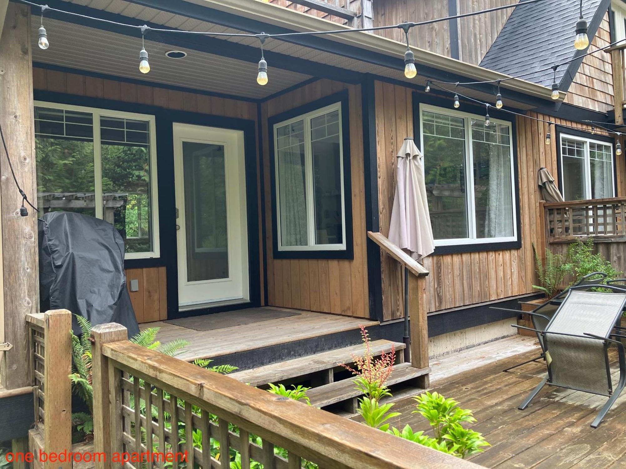 Appartement Sienna'S Tree House à Tofino Extérieur photo